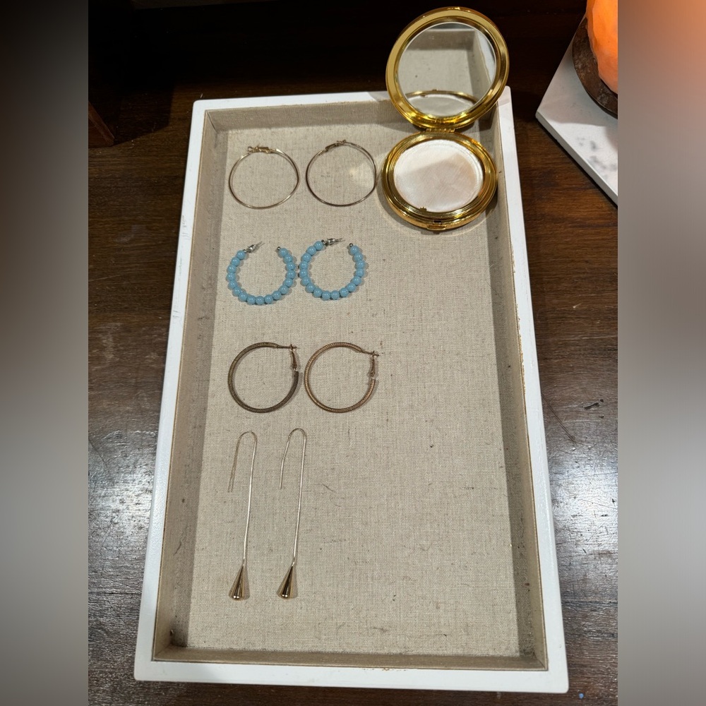 Gold and glow in dark blue hoop pencil earrings - Picture 6 of 6